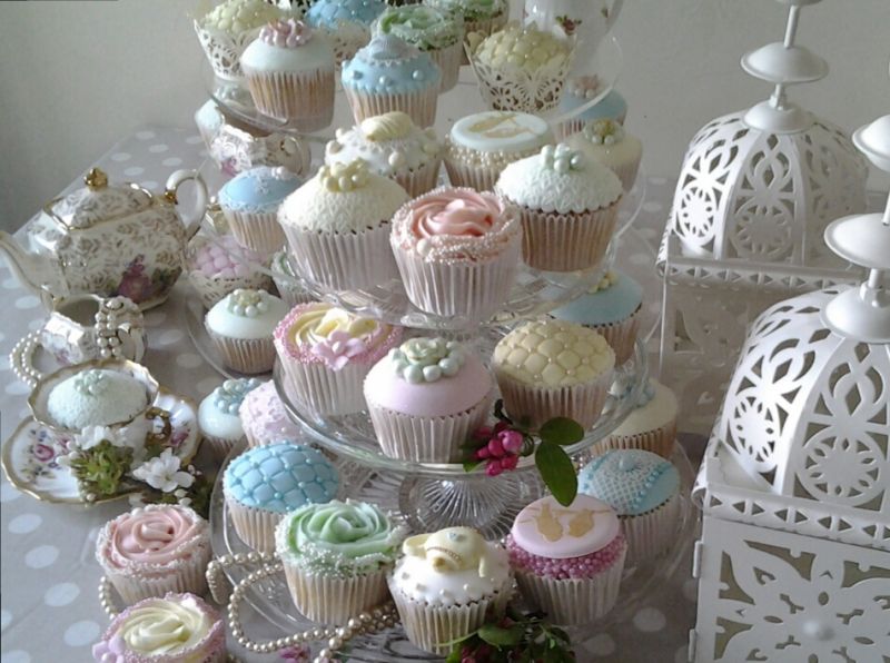Kings acre off Wedding, Wedding cakes, cupcakes, glamping and countryside.